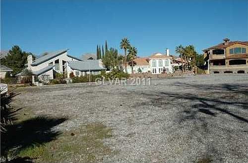 3rd image of 2932 Coast Line Ct