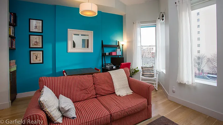 Sold by Garfield Realty  | media 33