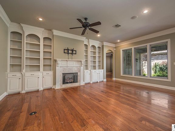 3rd image of 2019 Bienville Dr