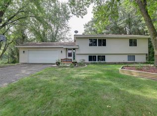 4020 211th Ln NW, Oak Grove, MN 55303