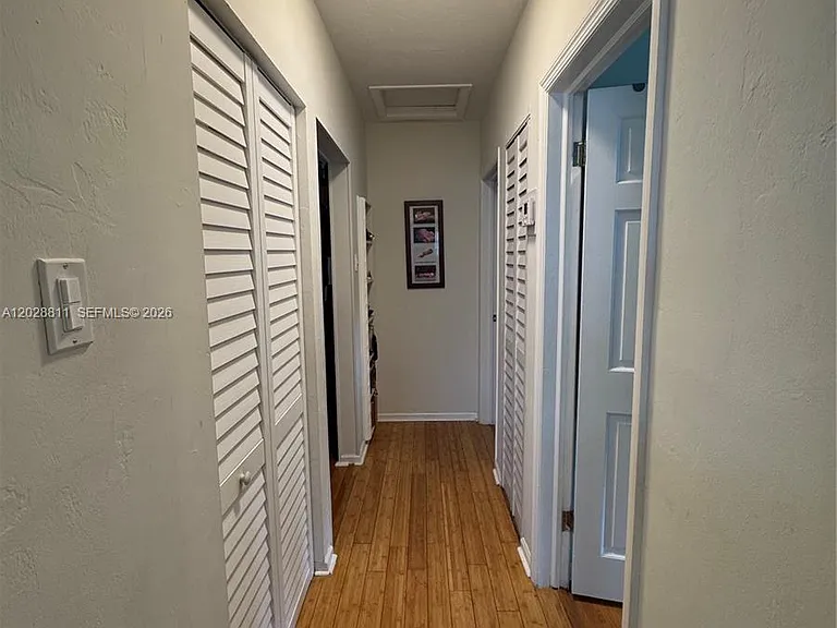 1030 NE 107th St — Photo 21