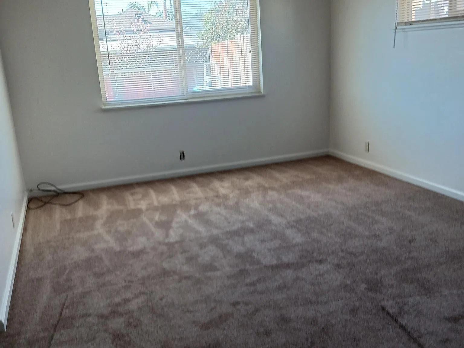 2 bed, 1901 sqft, $2,800 — Photo 3