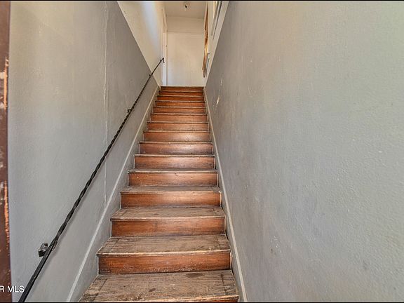 3rd image of 914 W Yandell Dr #B