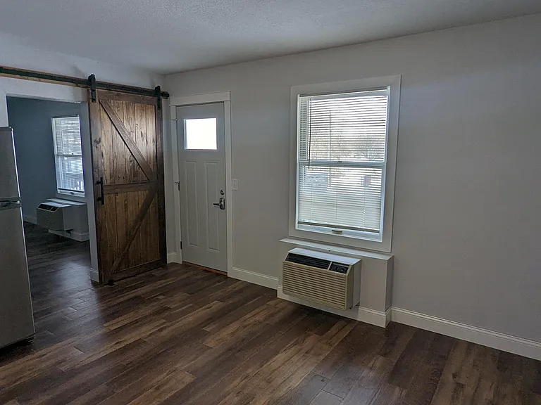 205 Oskaloosa St — Photo 9
