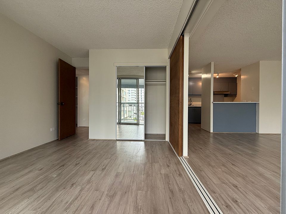 1st bedroom