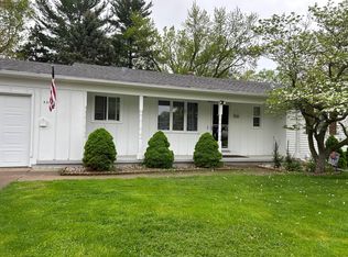 4304 36th Ave, Moline, IL 61265