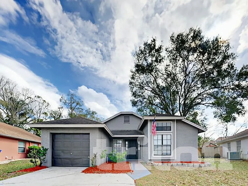 5323 Southwick Dr