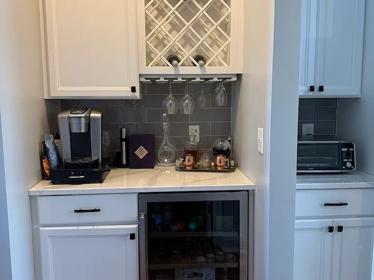 1444 Eastbourne Dr — Photo 22