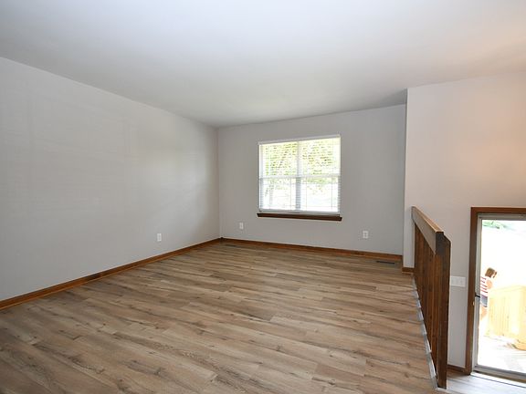 5th image of 1600 S Winer Dr