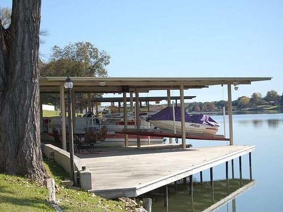 4th image of 3216 River Oaks Dr