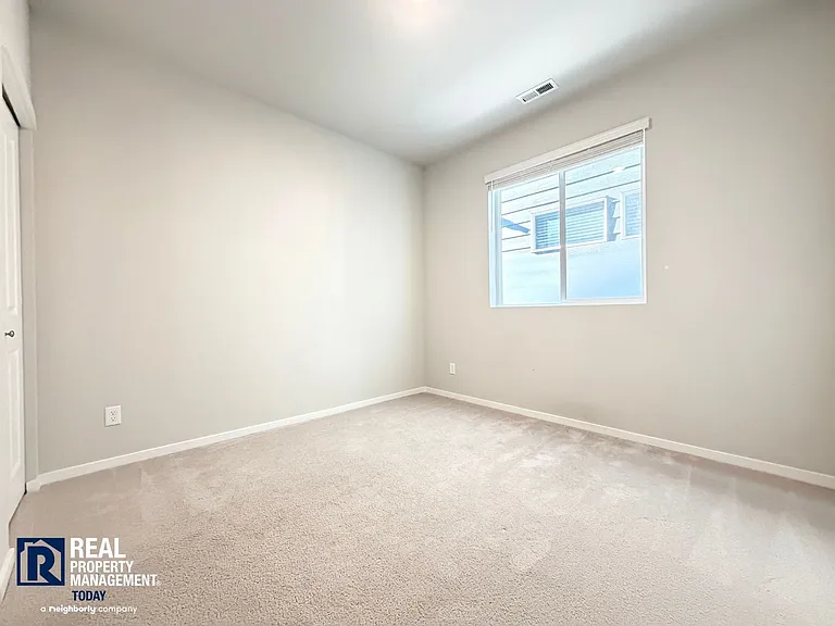 18746 107th Avenue Ct E — Photo 11