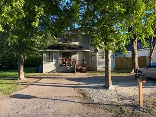 2740 Kavasar Dr
