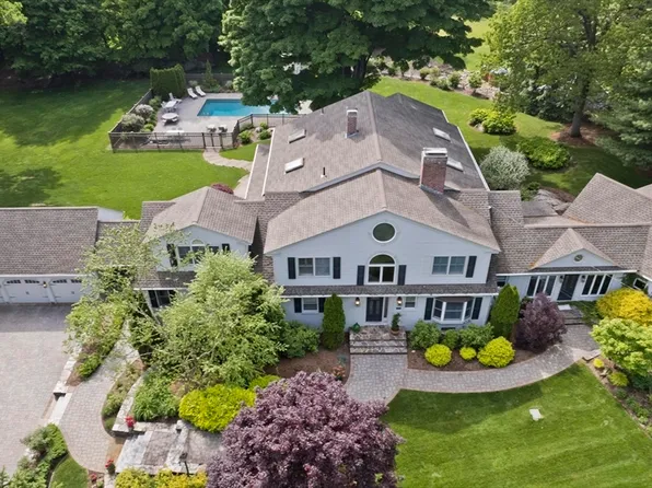 659 Ridge Rd, Wilbraham, MA 01095