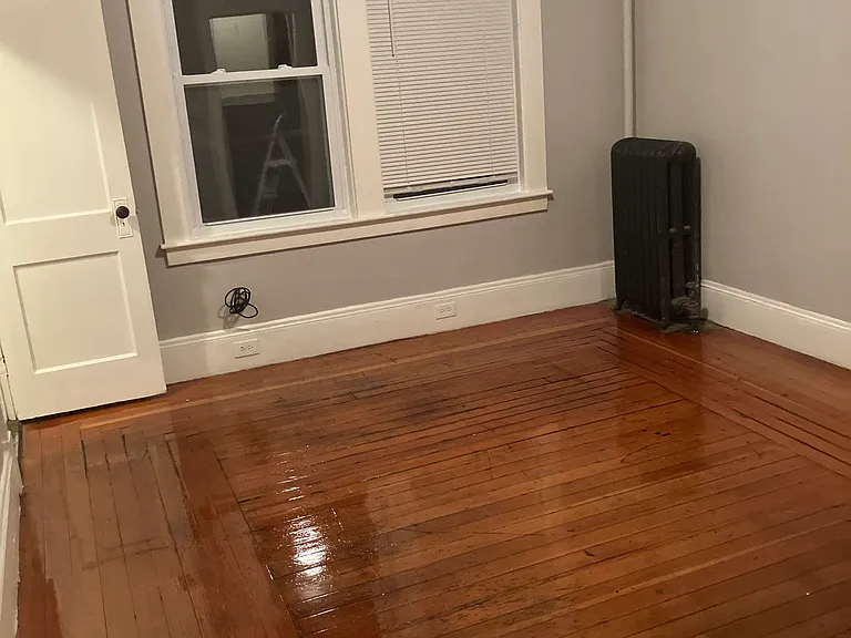 288 Hanover St #3 — Photo 3