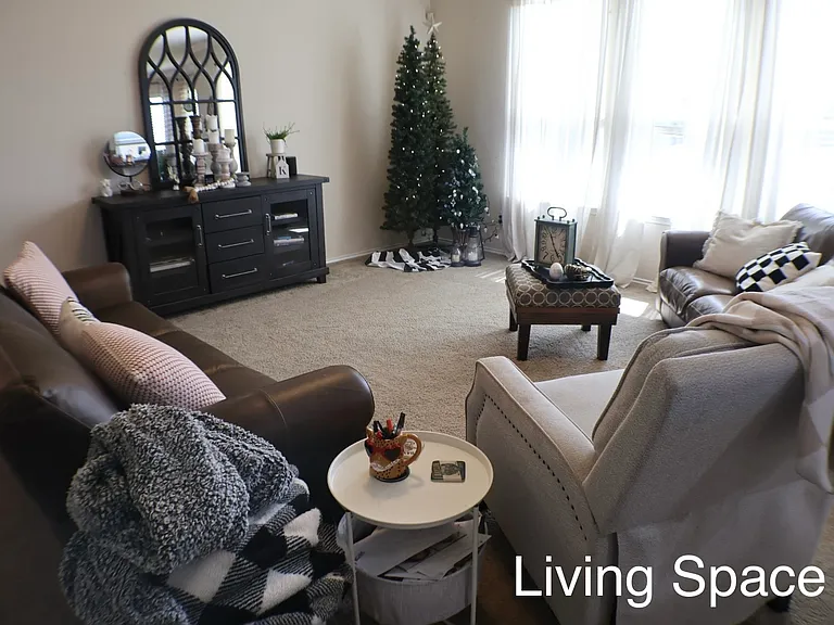 9908 Caney Creek Dr — Photo 4