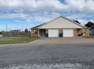 2003 E 25th St #2003, Joplin, MO 64804