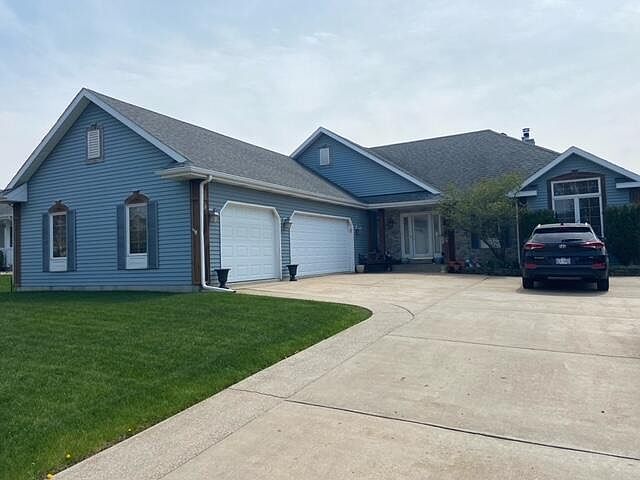 2nd image of 6845 55th St