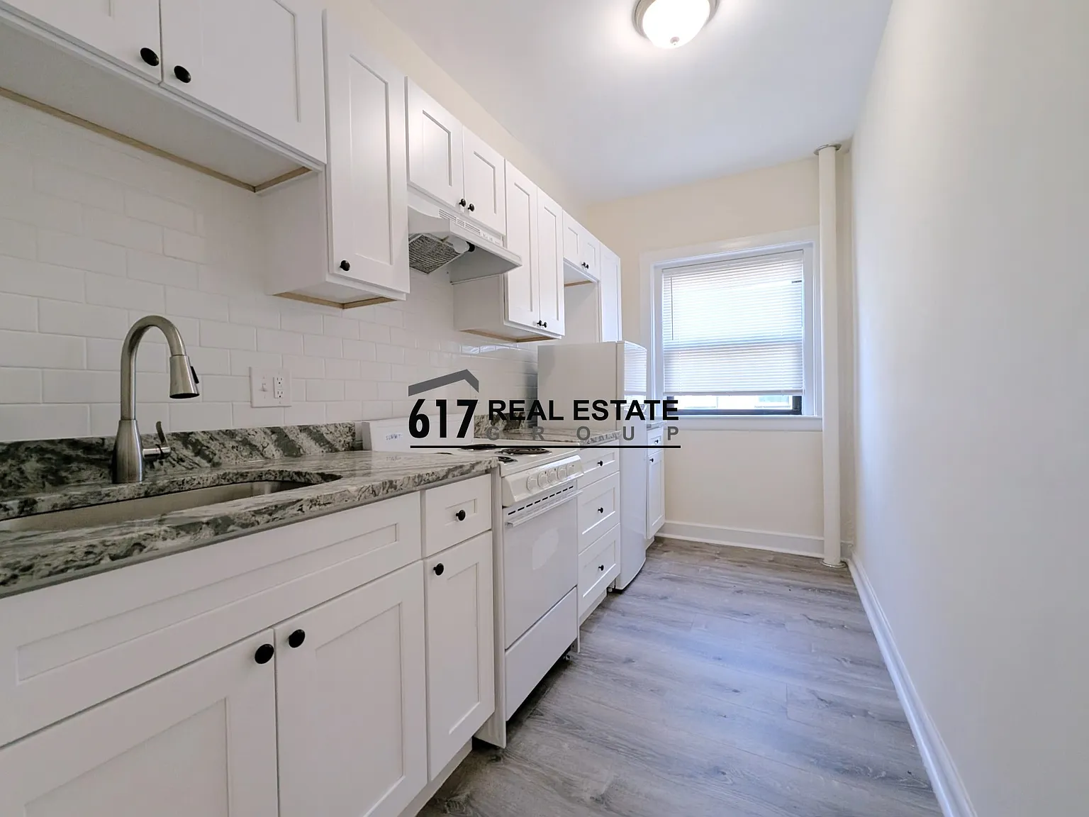 1 bed, 600 sqft, $2,400 — Photo 2