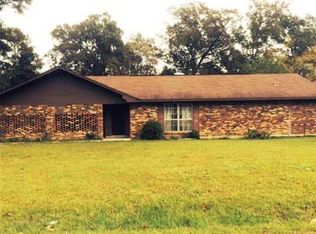 39790 Oakwood Est, Ponchatoula, LA 70454