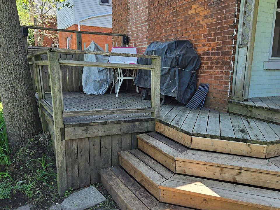 2nd image of 306 Douro St