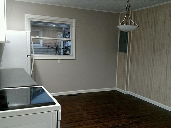 5th image of 524 Park Dr