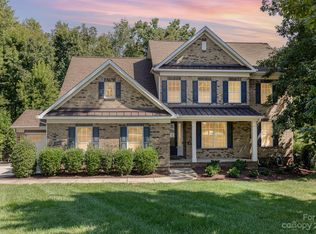 12403 Elkhorn Dr, Charlotte, NC 28278