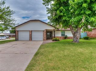 1001 Devon St, Yukon, OK 73099