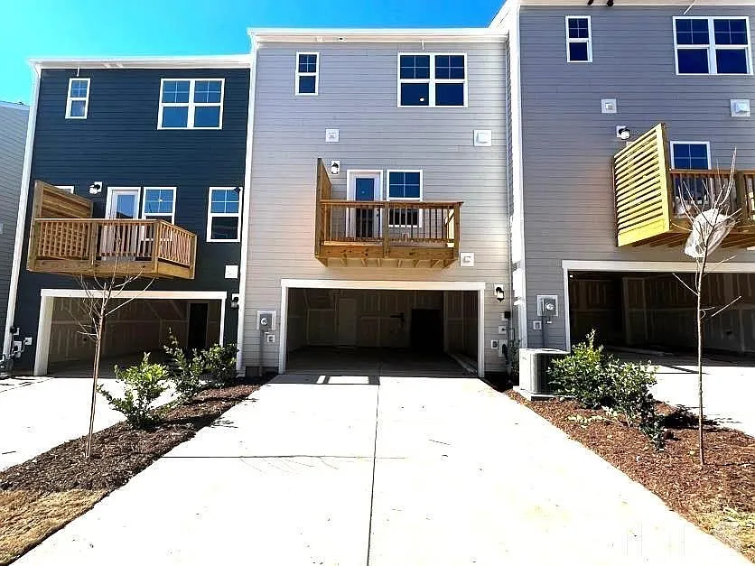 Building Photo - 1815 Starlit Sky Ln