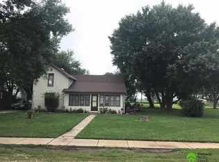 176 1st St, Garland, NE 68360