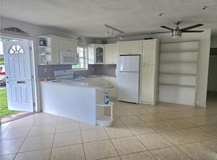 266 Columbus Pkwy #1-2, Hollywood, FL 33021