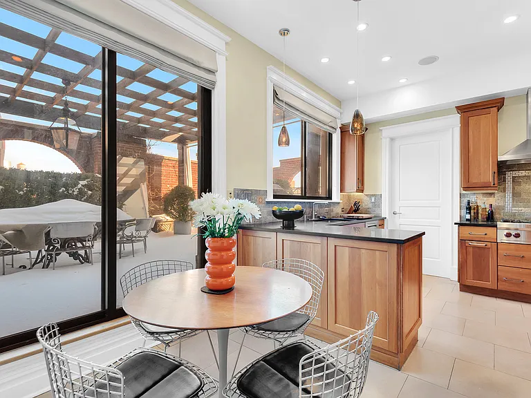 215 W 90th St #PHD — Photo 6