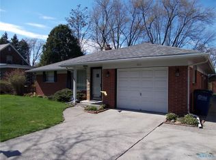3214 Heatherdowns Blvd, Toledo, OH 43614