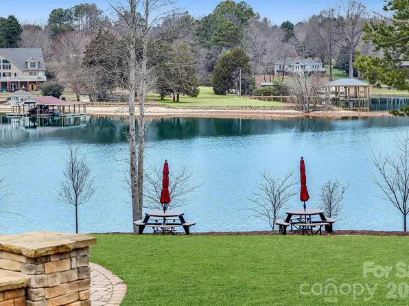 106 Nablus Trl #C, Mooresville, NC 28117