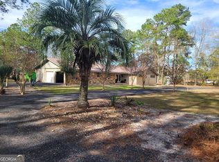 163 Johnson Lake Rd, Alma, GA 31510