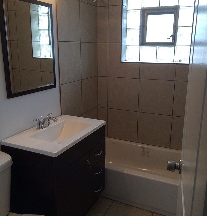 1st image of 223 Linn Ct APT C