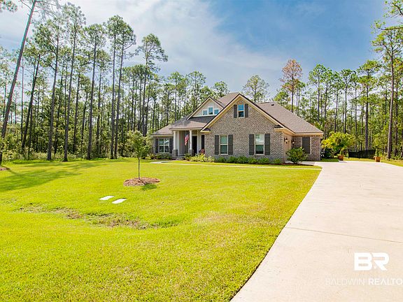 4th image of 18268 Millwood Dr