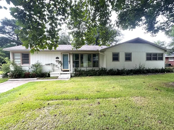 525 Santolina Rd, Dothan, AL 36303