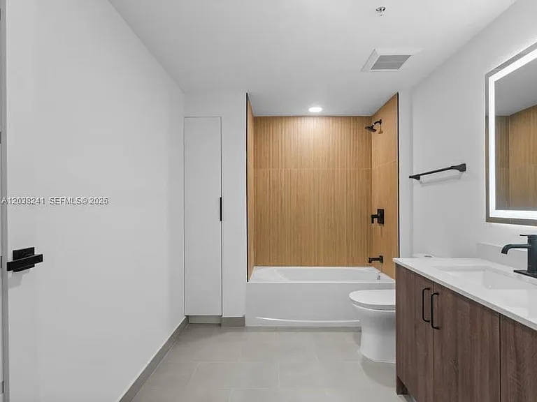 2479 NE 192nd St #308 — Photo 12