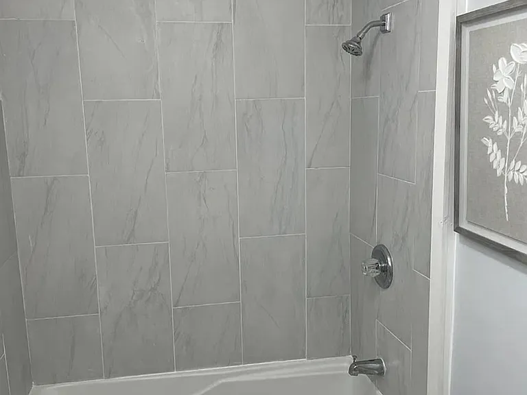 969 Maplewood Ave — Photo 5