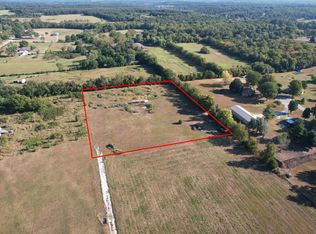 28 W Pinewood Dr, Willard, MO 65781