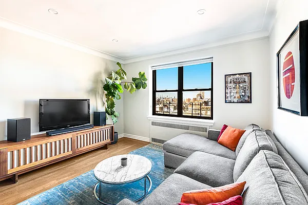 Sold by Compass | media 2