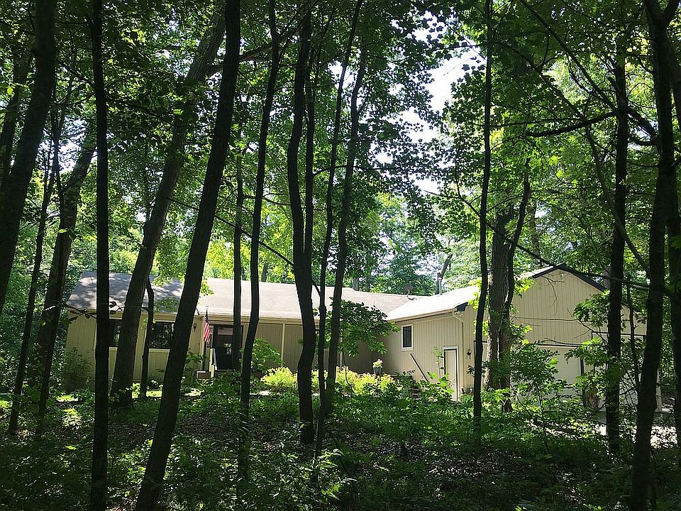 1st image of 1921 Woodsman Dr