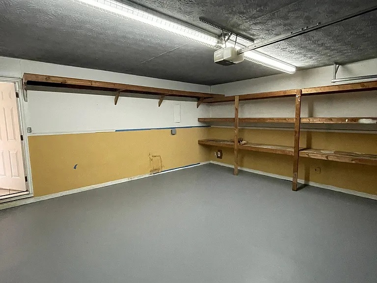 6855 Oakland Dr — Photo 18