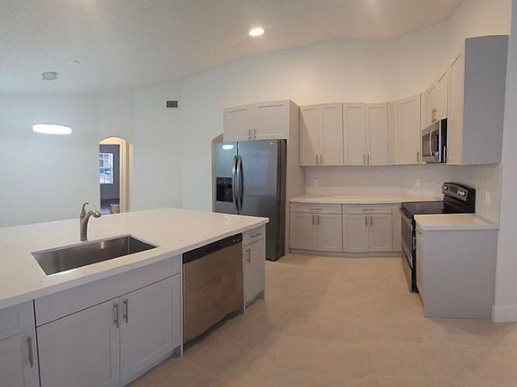 4th image of 10780 Cypress Lake Ter