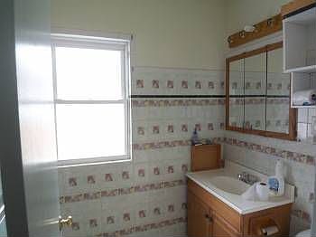 3rd image of 2043 N 18th Ave