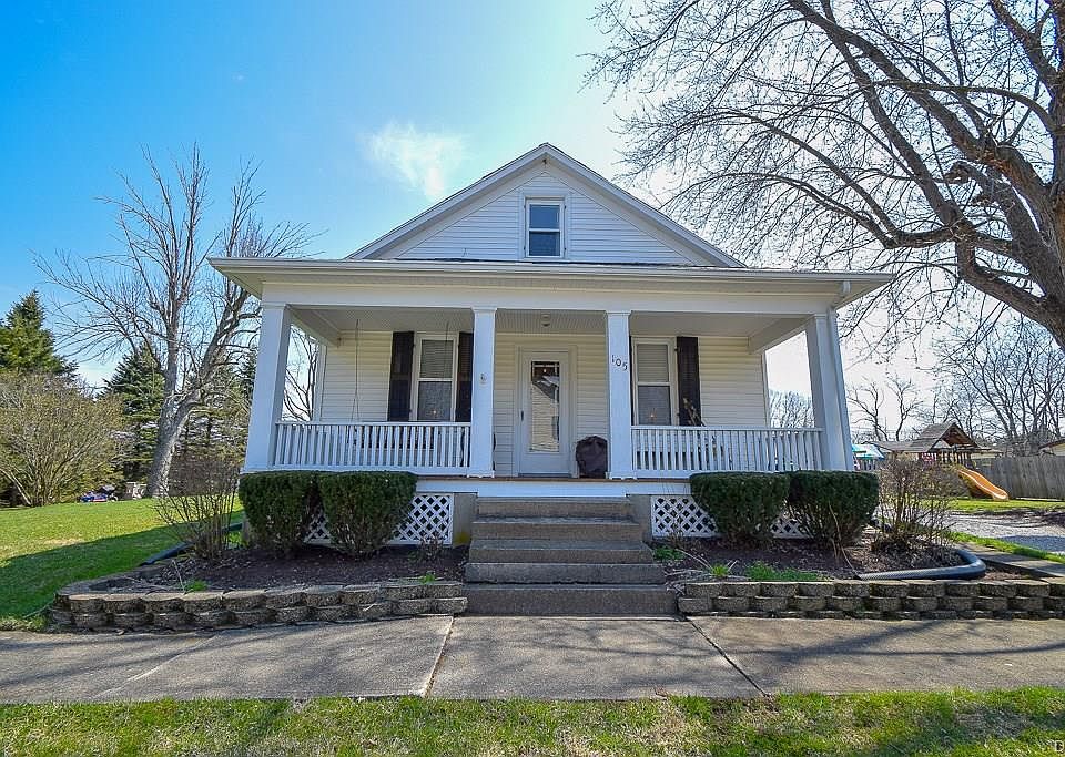 1st image of 105 Franklin St