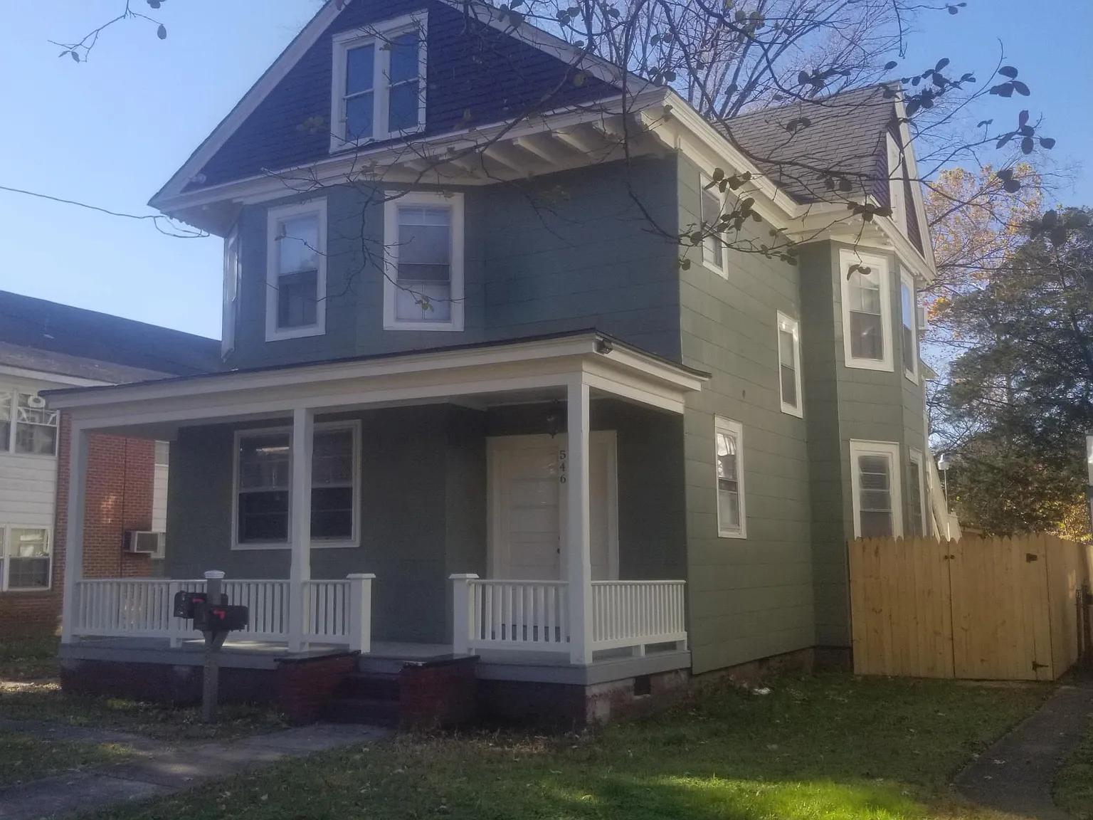 546 Broad St — Photo 1