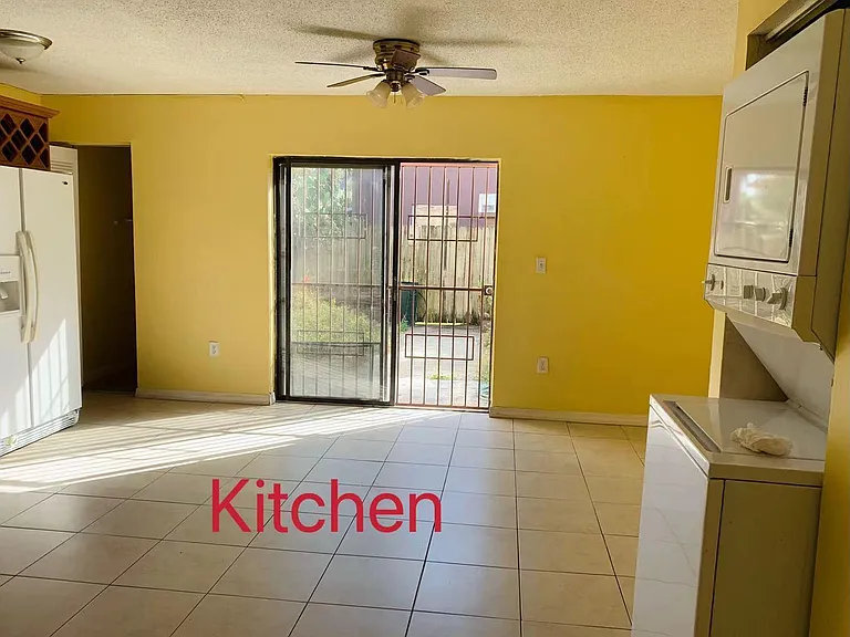 10922 SW 3rd St #B5 — Photo 3