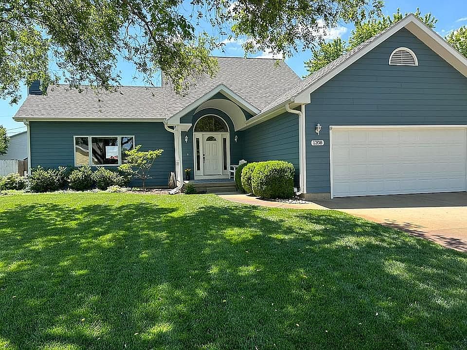 1st image of 1208 Fredrich Dr