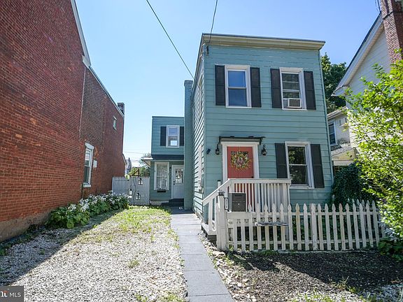 2nd image of 370 Beech St